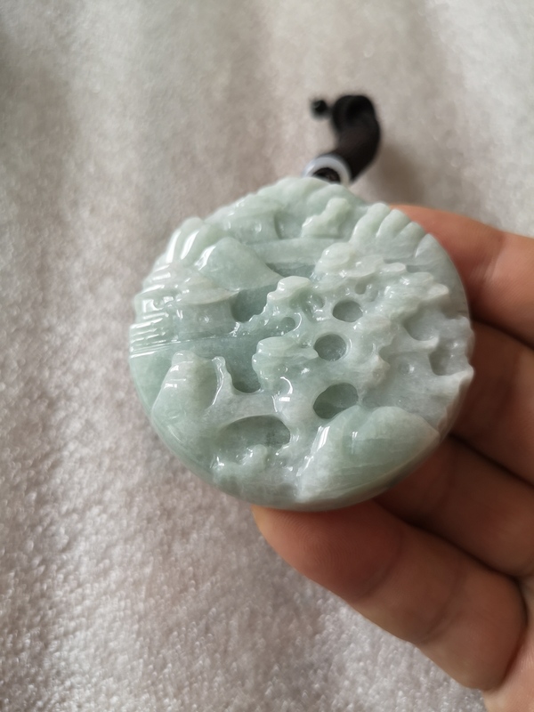 古玩玉器山水牌子拍賣,當前價格580元