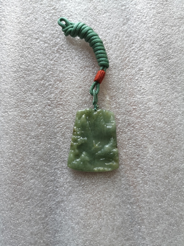 古玩玉器山水牌子拍賣,當前價格260元