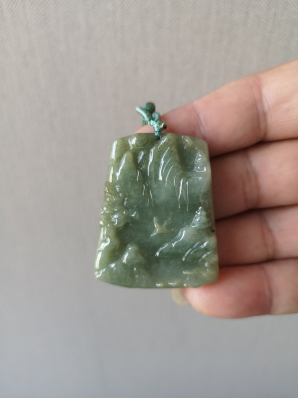 古玩玉器山水牌子拍賣,當前價格260元