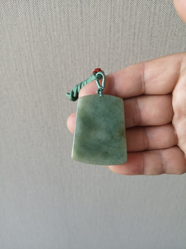 古玩玉器山水牌子拍賣,當前價格260元