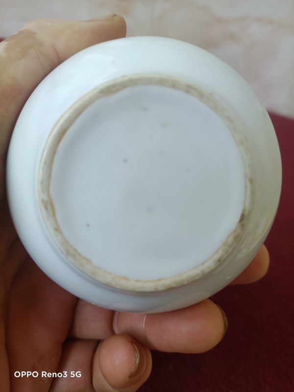 古玩陶瓷出口創匯期白釉荸薺瓶拍賣,當前價格360元