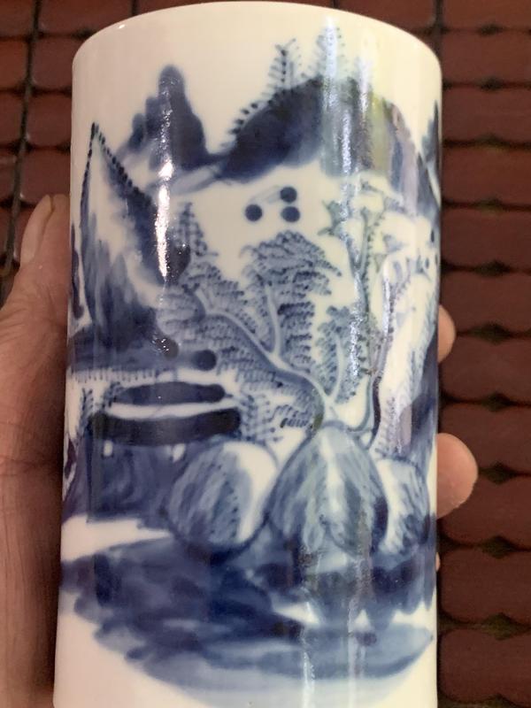 古玩陶瓷晚清風格山水紋青花筆筒拍賣,當前價格3800元