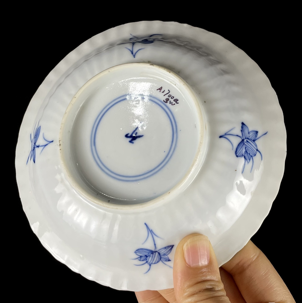 古玩陶瓷雍乾花卉小盤拍賣,當前價格950元
