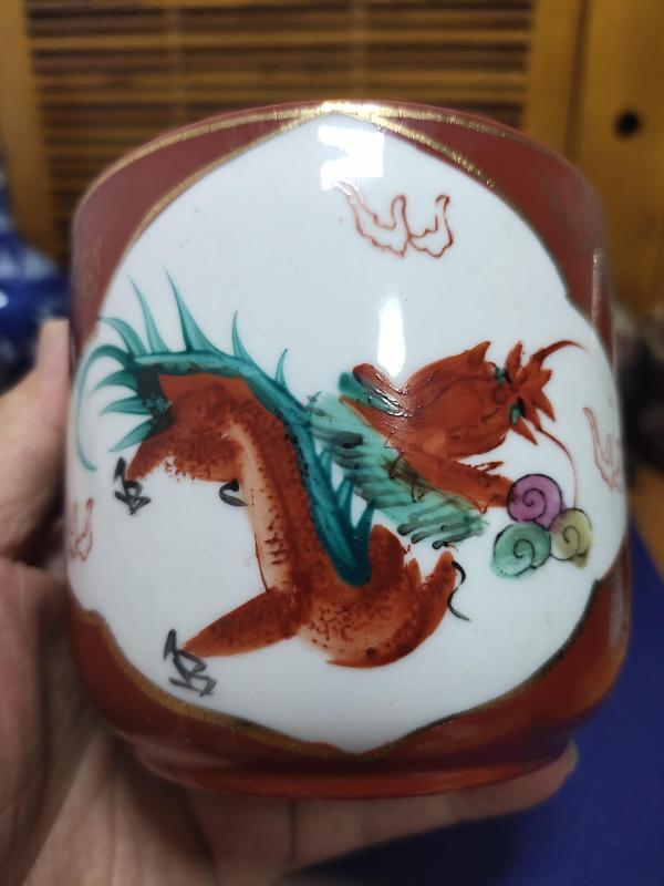 古玩陶瓷民国-油红地粉彩龙凤纹筒式炉拍卖，当前价格299元