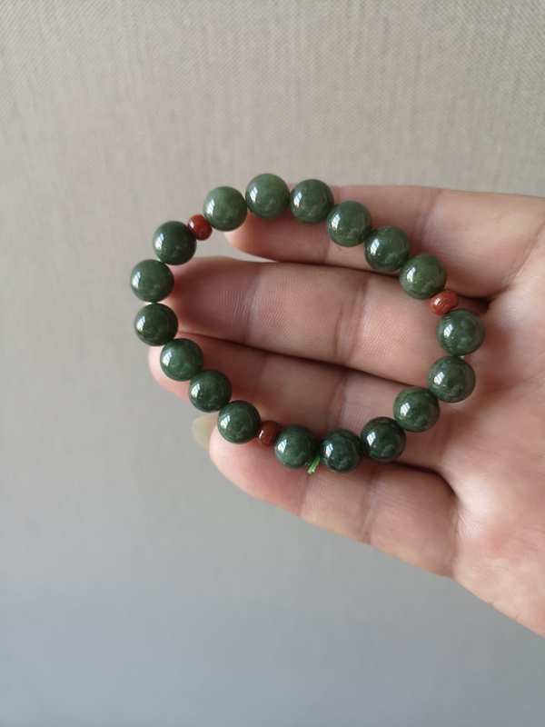 古玩玉器翡翠手鏈拍賣,當(dāng)前價(jià)格260元