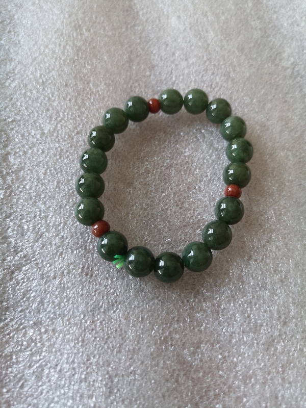 古玩玉器翡翠手鏈拍賣,當(dāng)前價(jià)格260元