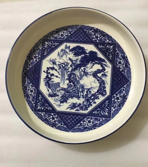 古玩陶瓷出口創匯期山水紋青花盤拍賣,當前價格345元