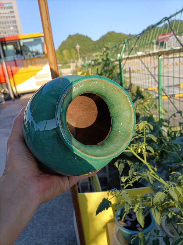 古玩陶瓷解放初期藍釉撇口罐拍賣,當前價格400元