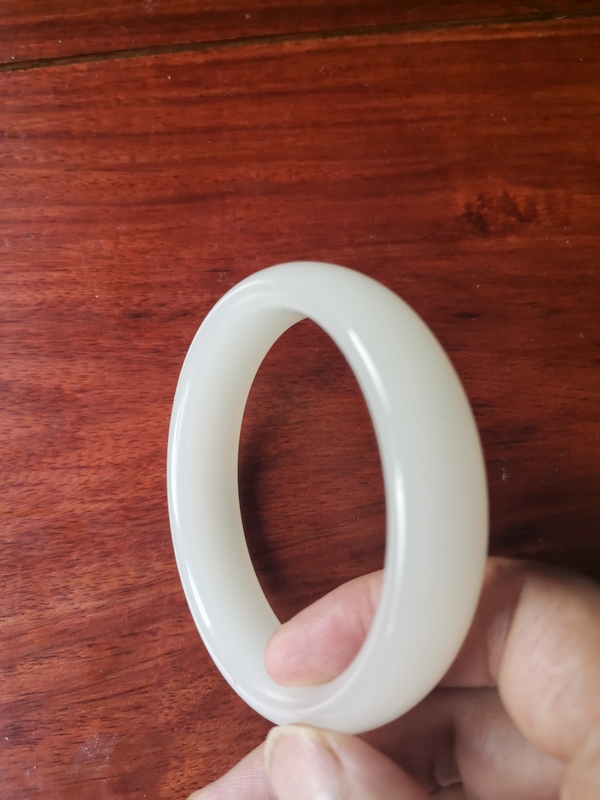 古玩玉器韓料玉手鐲拍賣,當(dāng)前價(jià)格520元