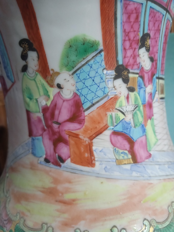 古玩陶瓷晚清廣彩開窗花鳥人物洗口瓶拍賣,當前價格6666元