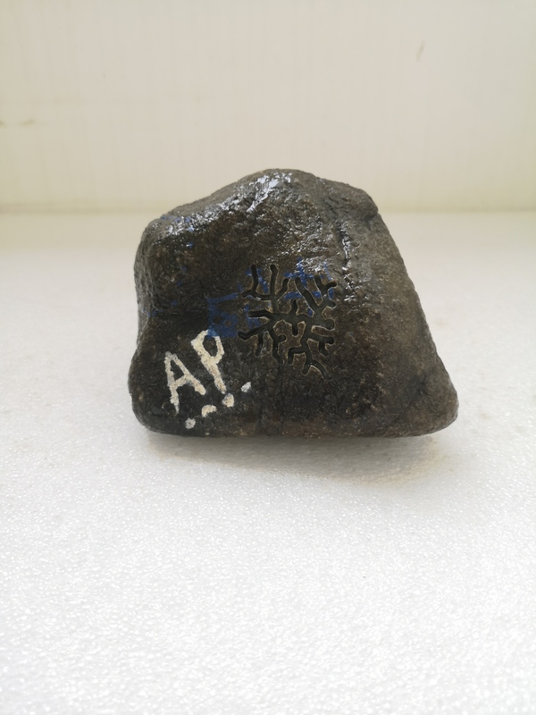 古玩玉器翡翠原石拍賣,當前價格1500元