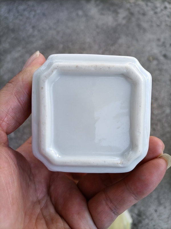 古玩陶瓷上世紀中期四方倭角描金彩繪水呈拍賣,當前價格300元
