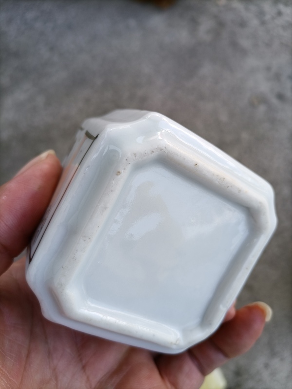 古玩陶瓷上世紀中期四方倭角描金彩繪水呈拍賣,當前價格300元