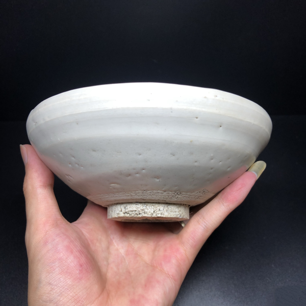 古玩陶瓷【重器】元代卵白釉大碗可以和钧瓷媲美拍卖，当前价格0元