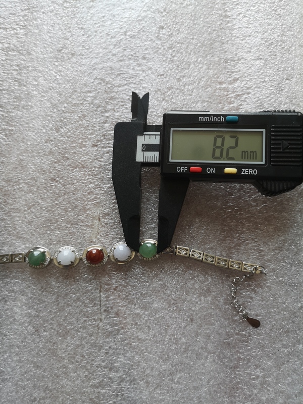 古玩玉器翡翠手鏈拍賣,當(dāng)前價(jià)格580元