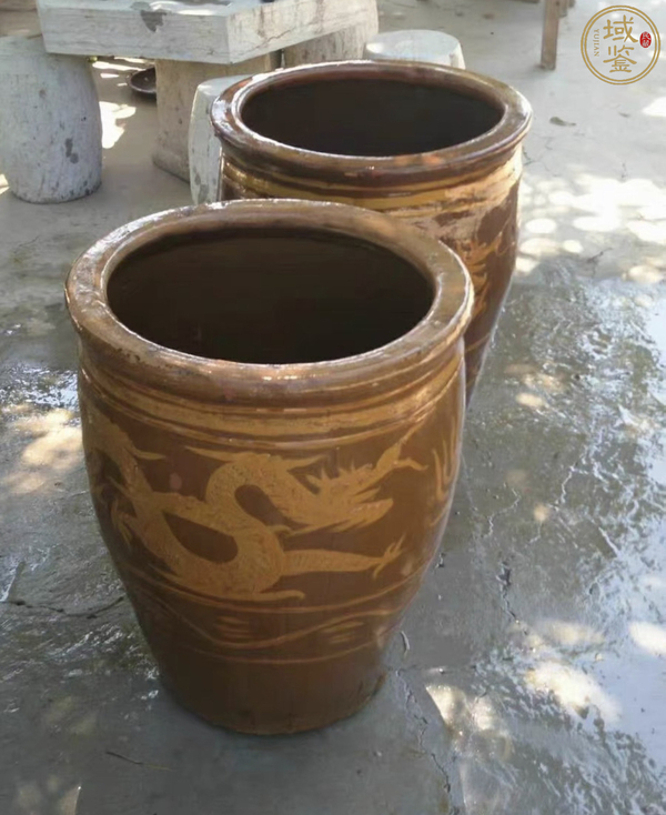 古玩陶瓷民國老龍缸一對拍賣,當前價格500元