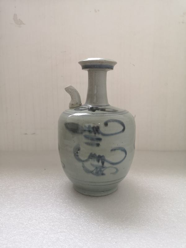 古玩陶瓷青花花卉紋酒壺拍賣,當(dāng)前價格980元