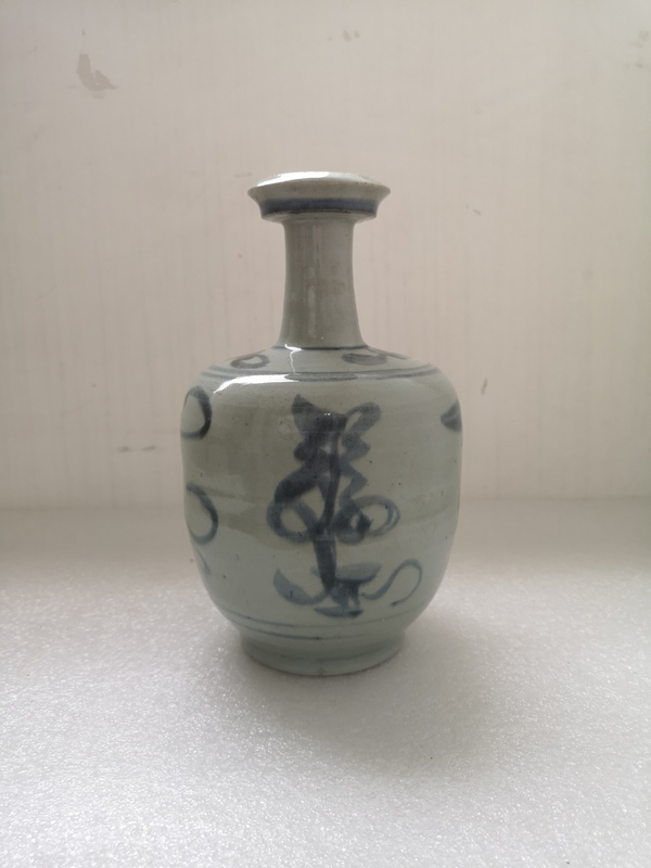 古玩陶瓷青花花卉紋酒壺拍賣(mài)，當(dāng)前價(jià)格850元