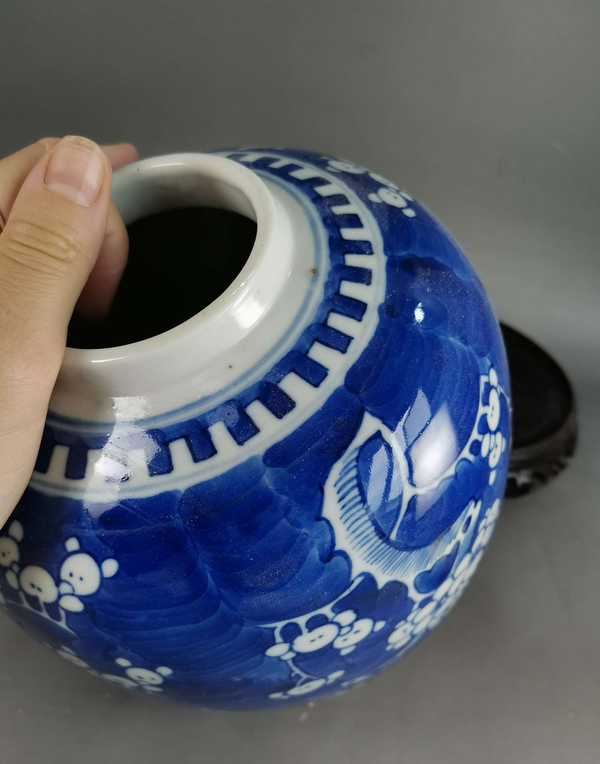 古玩陶瓷青花冰梅紋罐拍賣,當前價格1999元