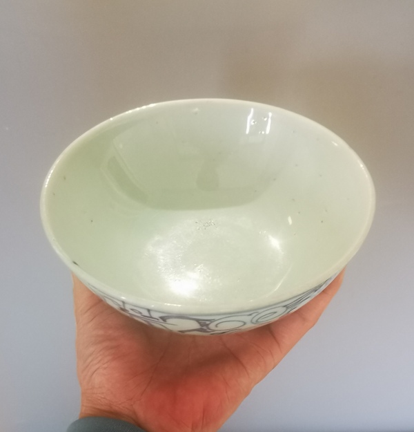 古玩陶瓷清中期.青花纏枝蓮喜字碗(1728-1780)拍賣,當(dāng)前價(jià)格1699元