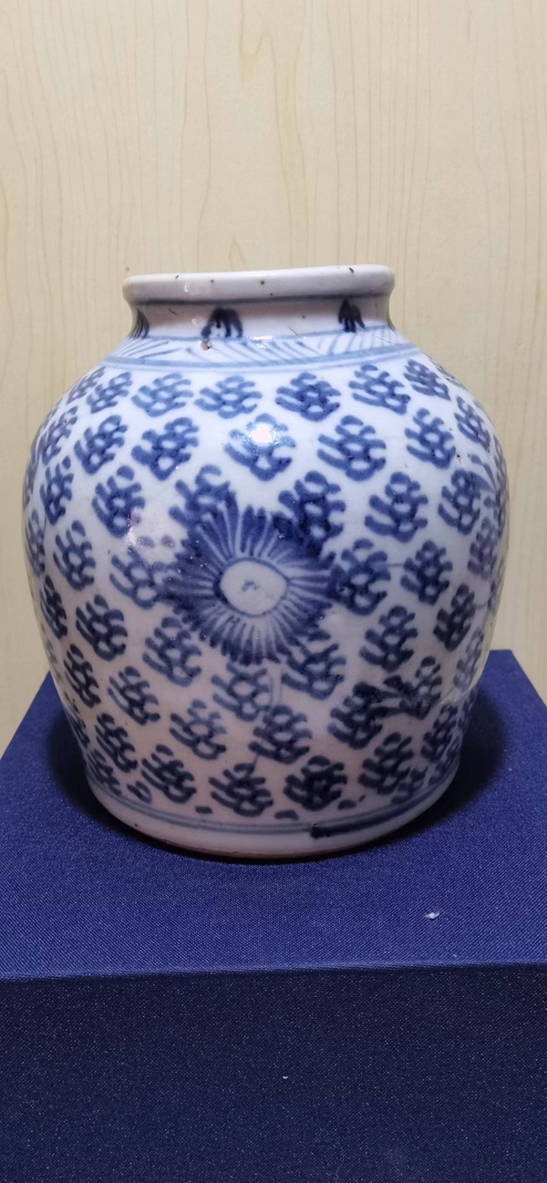 古玩陶瓷青花鳳眼紋罐拍賣,當前價格1600元