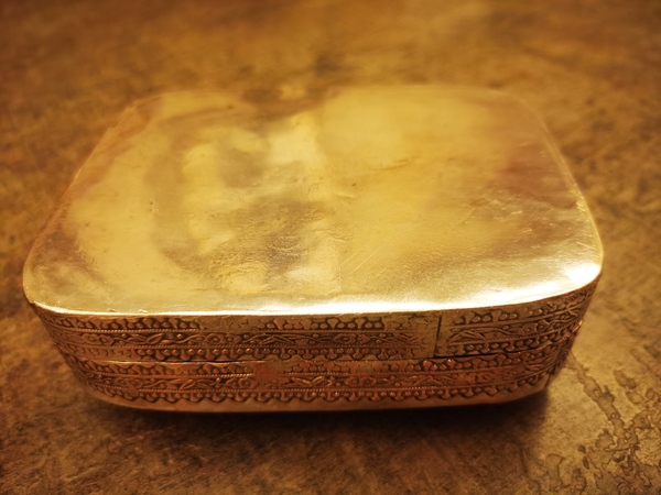 古玩陶瓷清代道光纏枝花囍字紋青花蓋盒拍賣,當(dāng)前價格1100元