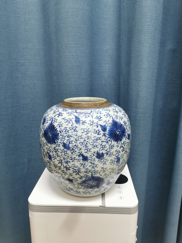 古玩轉(zhuǎn)賣雍正花卉紋青花蓋罐拍賣，當(dāng)前價格1588元