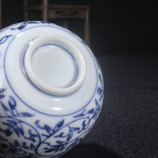 古玩陶瓷晚清民國·青花纏枝寶蓮紋茶杯拍賣,當(dāng)前價格6999元