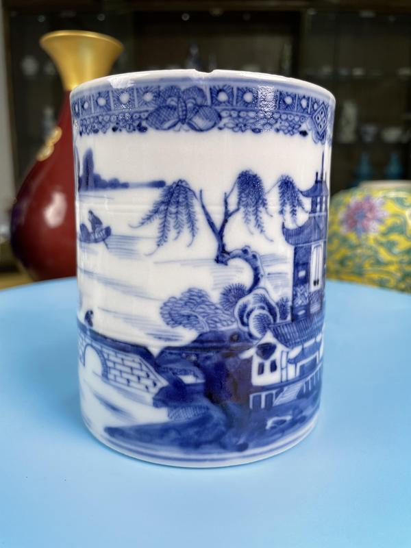 古玩陶瓷清乾隆 極品細路青花樓臺亭閣山水紋執杯拍賣,當前價格950元