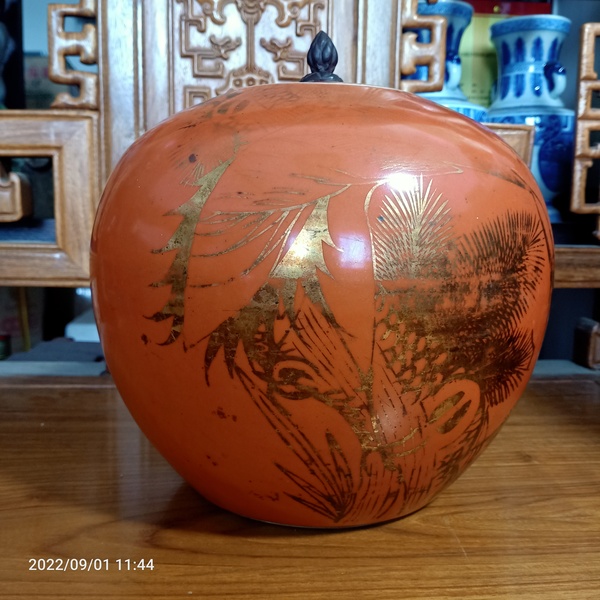 古玩陶瓷**紅描金松鶴延年西瓜罐拍賣,當(dāng)前價(jià)格1600元