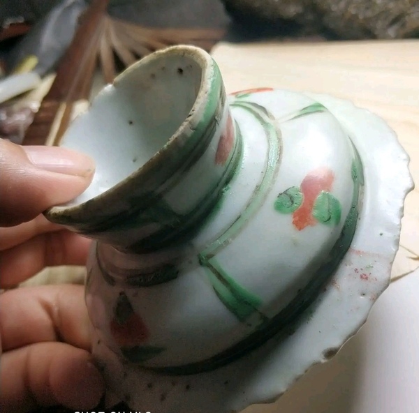 古玩陶瓷清代道光至咸豐花卉紋彩繪花口高足盤拍賣,當前價格1000元
