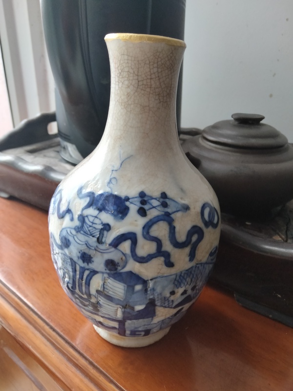 古玩陶瓷清中期哥釉青花天球瓶拍賣(mài),當(dāng)前價(jià)格800元