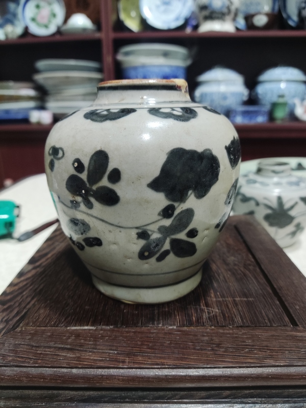 古玩陶瓷明晚期青花花卉紋罐拍賣,當前價格988元