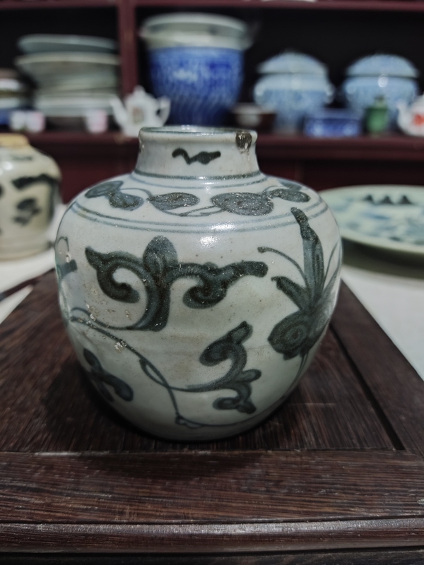 古玩陶瓷明晚期青花花卉紋罐拍賣,當(dāng)前價格1988元