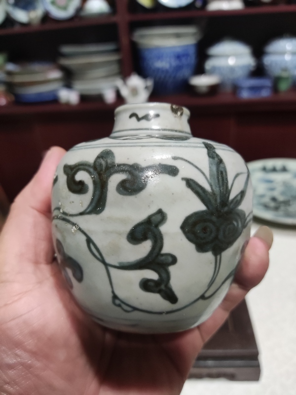 古玩陶瓷明晚期青花花卉紋罐拍賣,當(dāng)前價格1988元