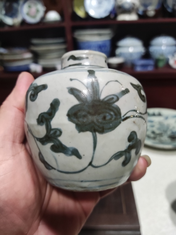 古玩陶瓷明晚期青花花卉紋罐拍賣,當(dāng)前價格1988元