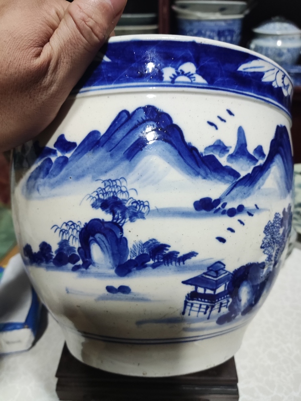 古玩陶瓷晚清山水紋青花缸拍賣,當前價格3688元