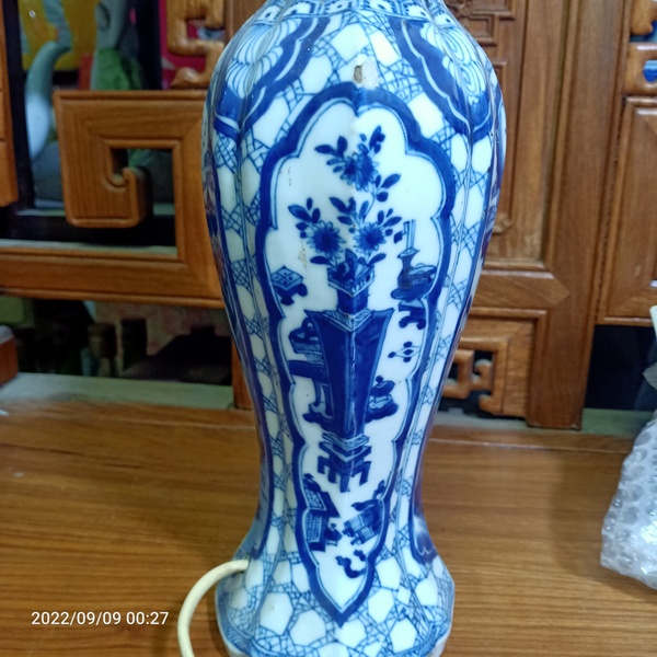 古玩陶瓷清代康熙山水紋青花瓶臺燈拍賣,當前價格732元