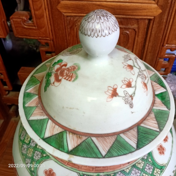 古玩陶瓷晚清五彩三國人物將軍罐拍賣,當前價格18888元