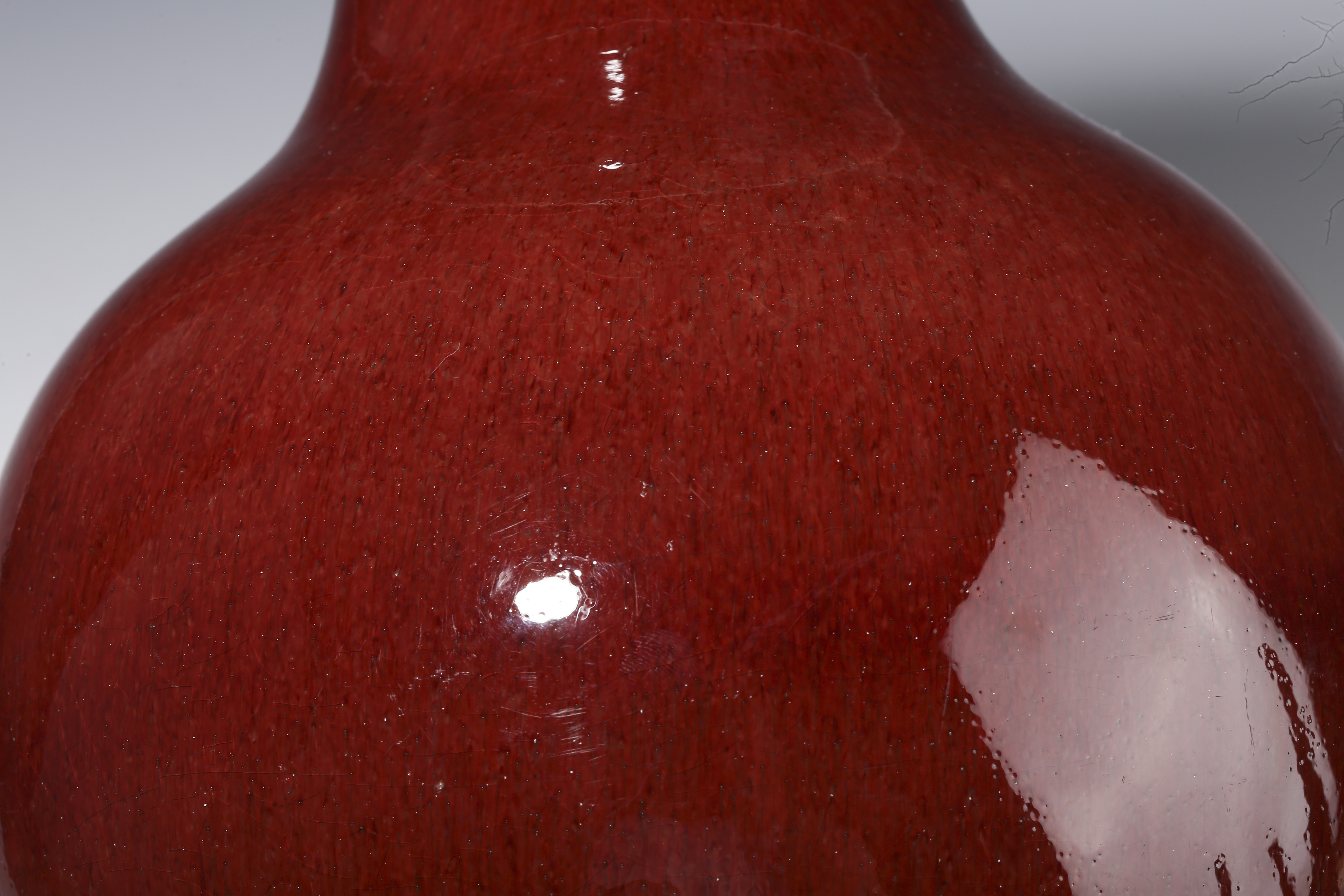 中国 紅釉 面取六角瓶 V R5455B-