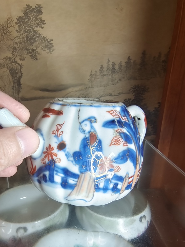 古玩陶瓷康熙仕女壺就賣瓷片錢拍賣,當(dāng)前價(jià)格999元
