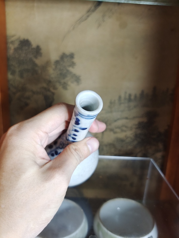 古玩陶瓷清代道光至咸豐花卉紋青花錐把瓶拍賣,當前價格2680元