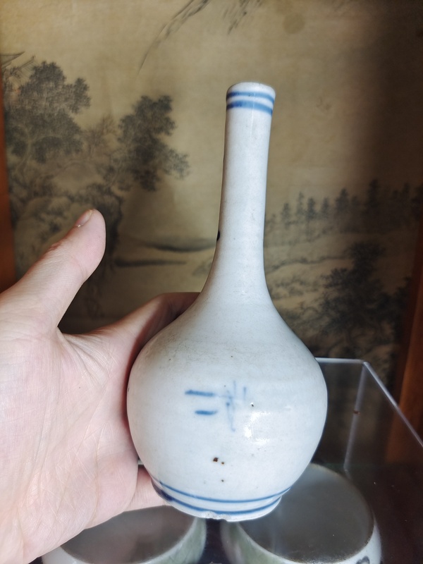 古玩陶瓷清代道光至咸豐花卉紋青花錐把瓶拍賣,當前價格2680元