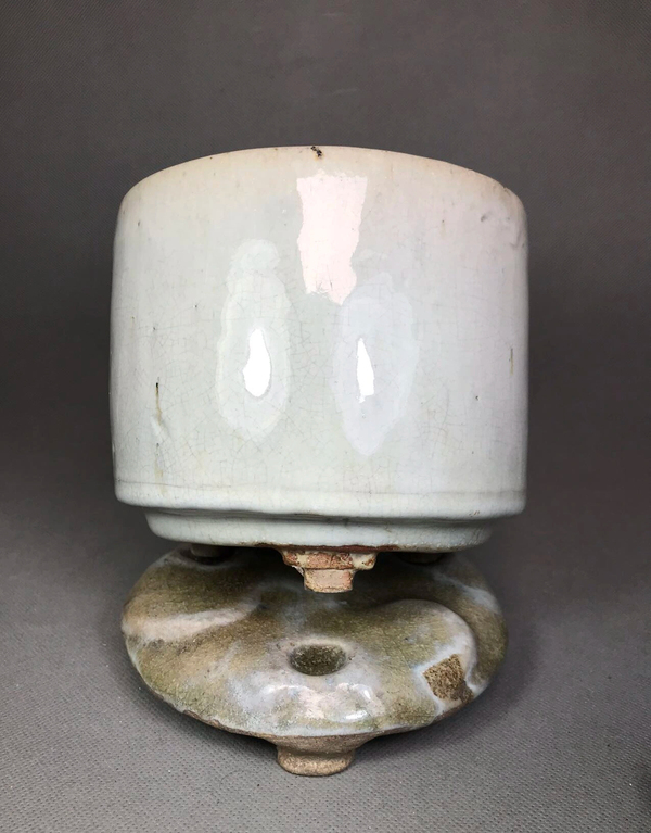 古玩陶瓷窯變哥釉三足筒式大香爐拍賣,當前價格1888元