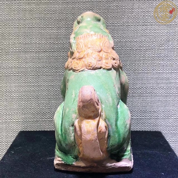 古玩陶瓷綠釉獅子擺件真品鑒賞圖