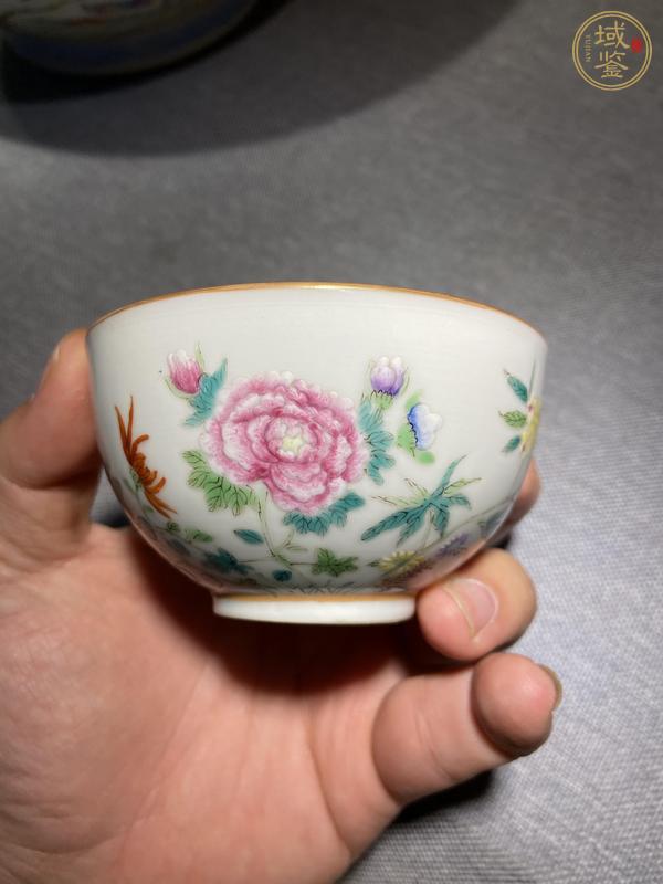 古玩陶瓷粉彩花卉把杯真品鑒賞圖