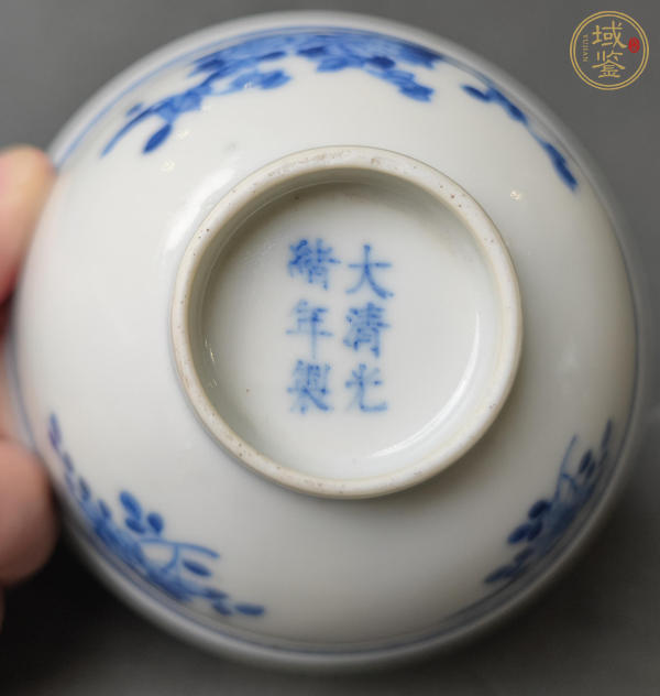 古玩陶瓷青花花卉紋碗（存疑）真品鑒賞圖