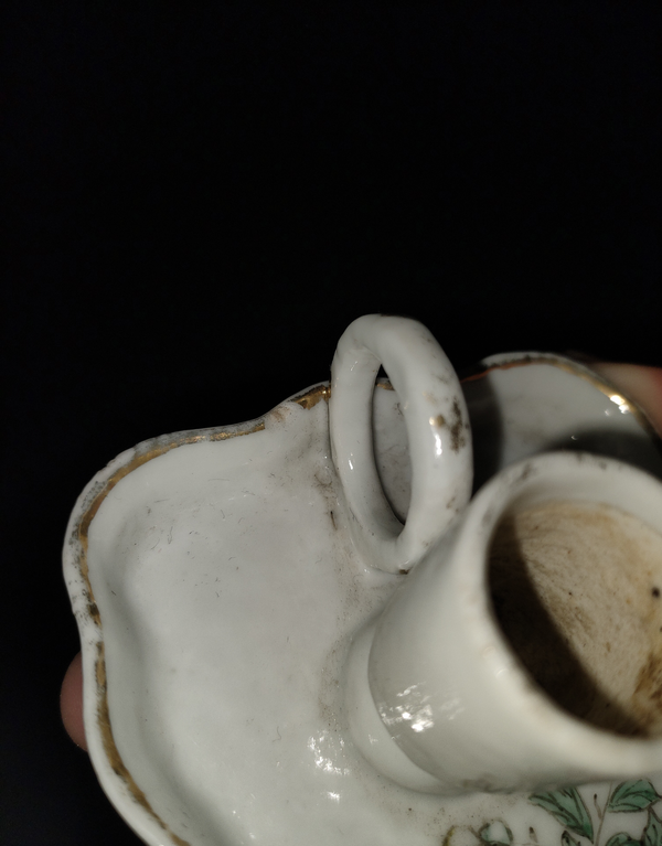 古玩陶瓷晚清民國粉彩花卉紋樹葉型燈臺拍賣,當前價格500元