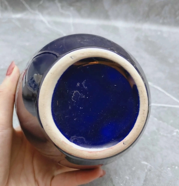 古玩陶瓷上世紀八十年代藍釉鶴紋罐拍賣,當前價格220元