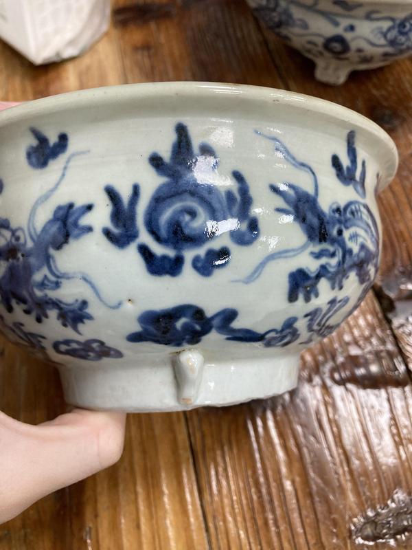 古玩陶瓷德化窯青花龍紋香爐拍賣,當前價格1800元